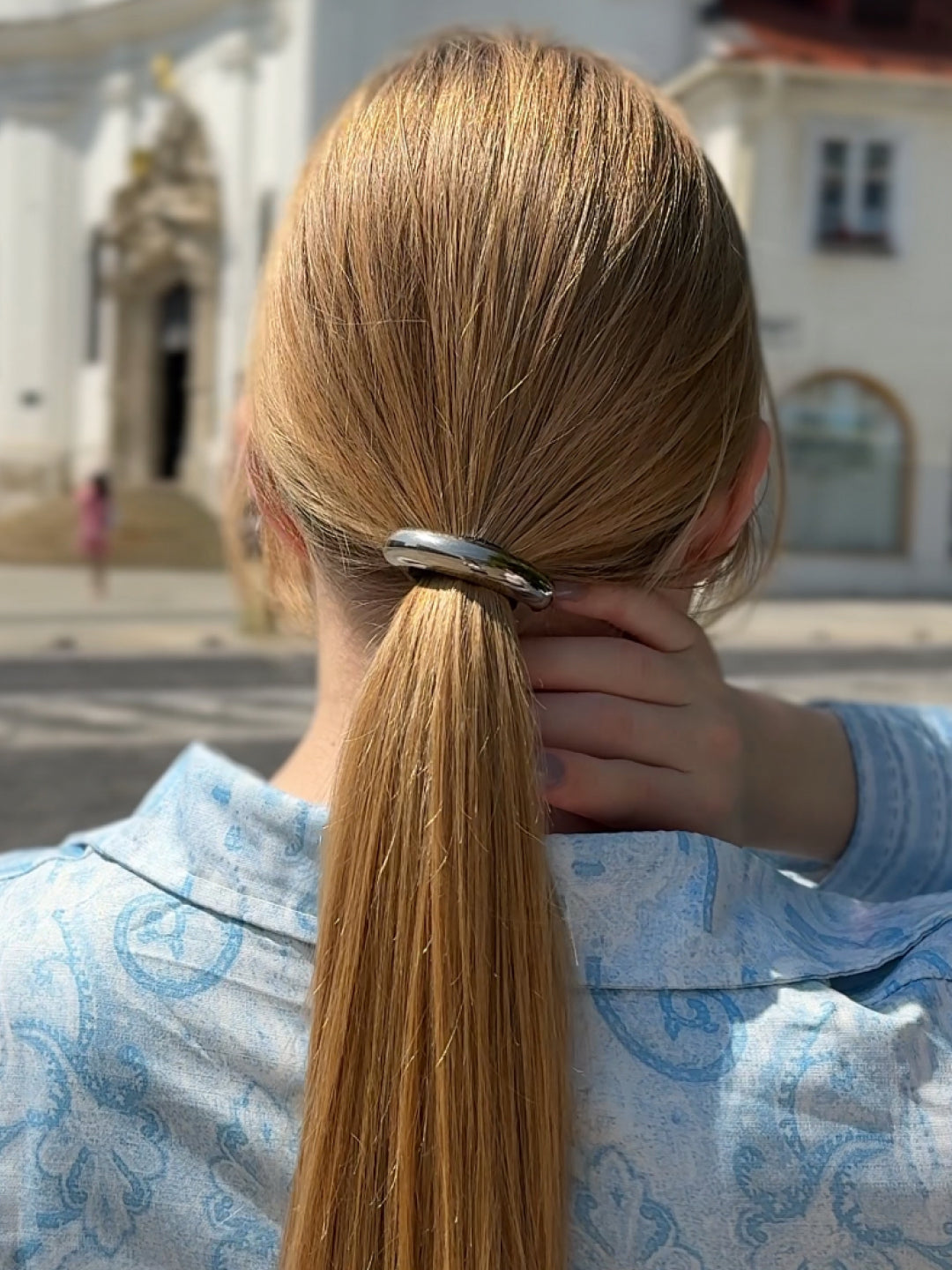Metal rubber band-clip