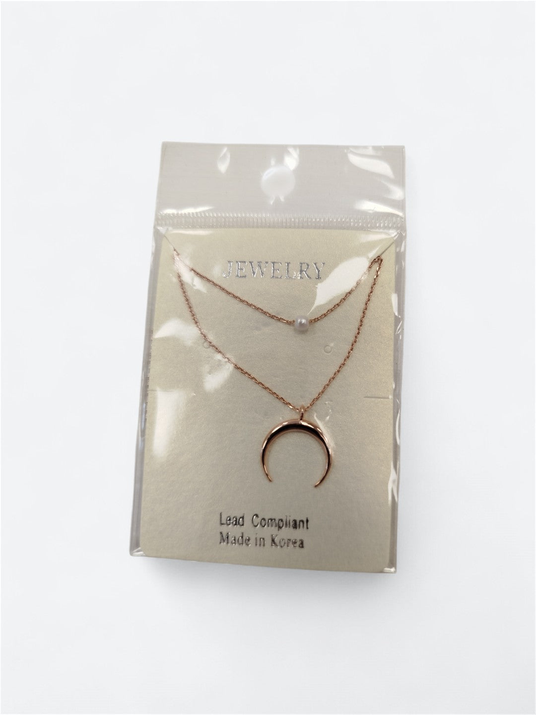 Necklace crescent