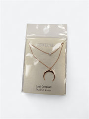 Necklace crescent