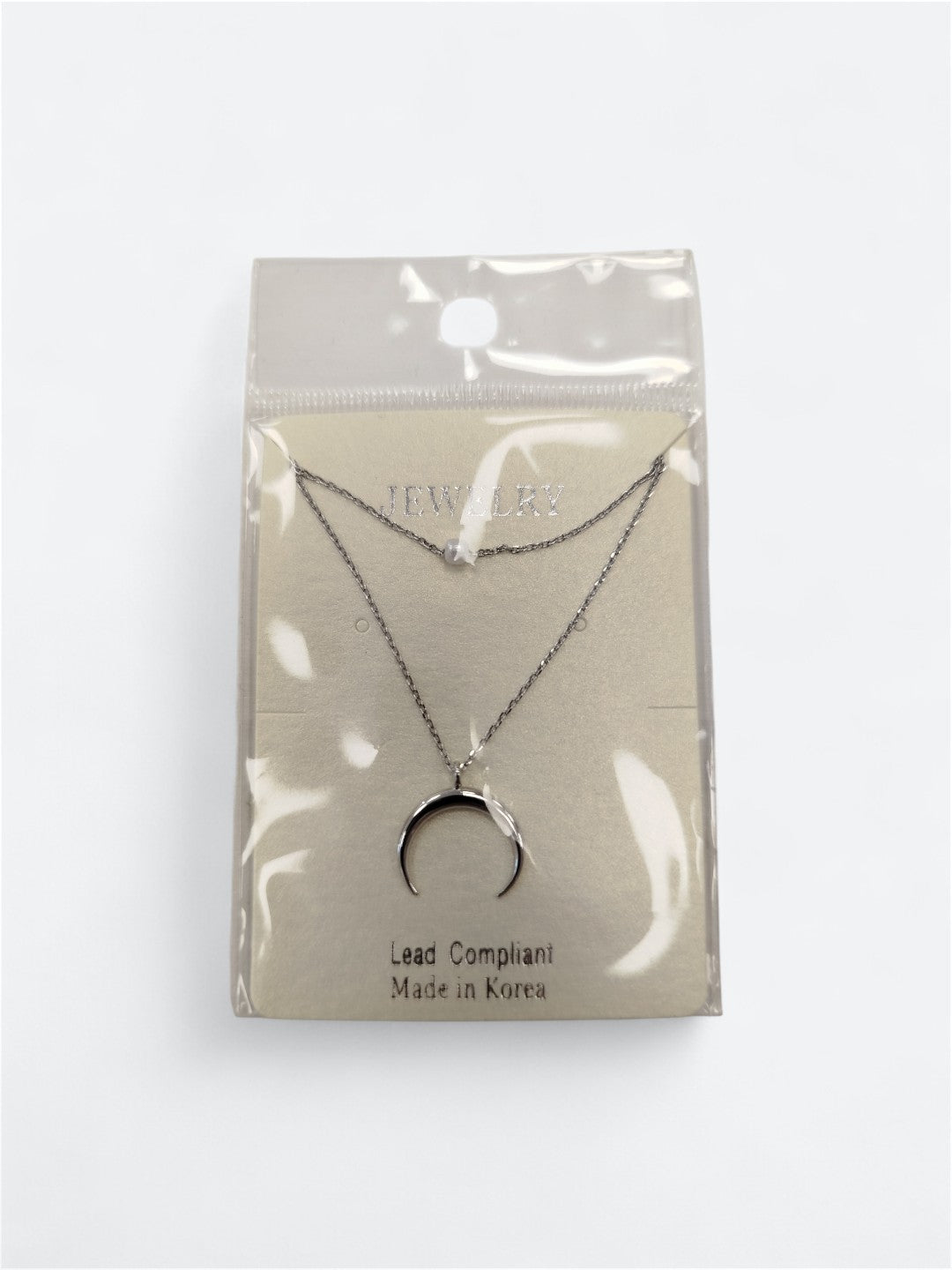 Necklace crescent